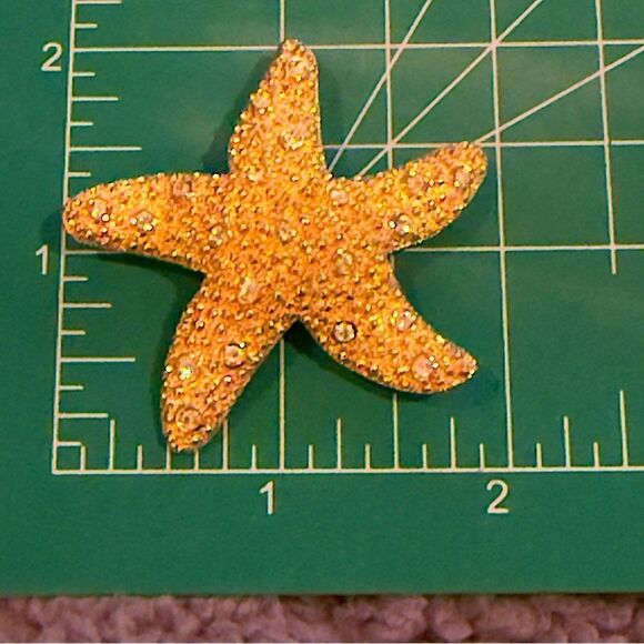 Vintage Swarovski gold crystal starfish pin 2” - Picture 9 of 9